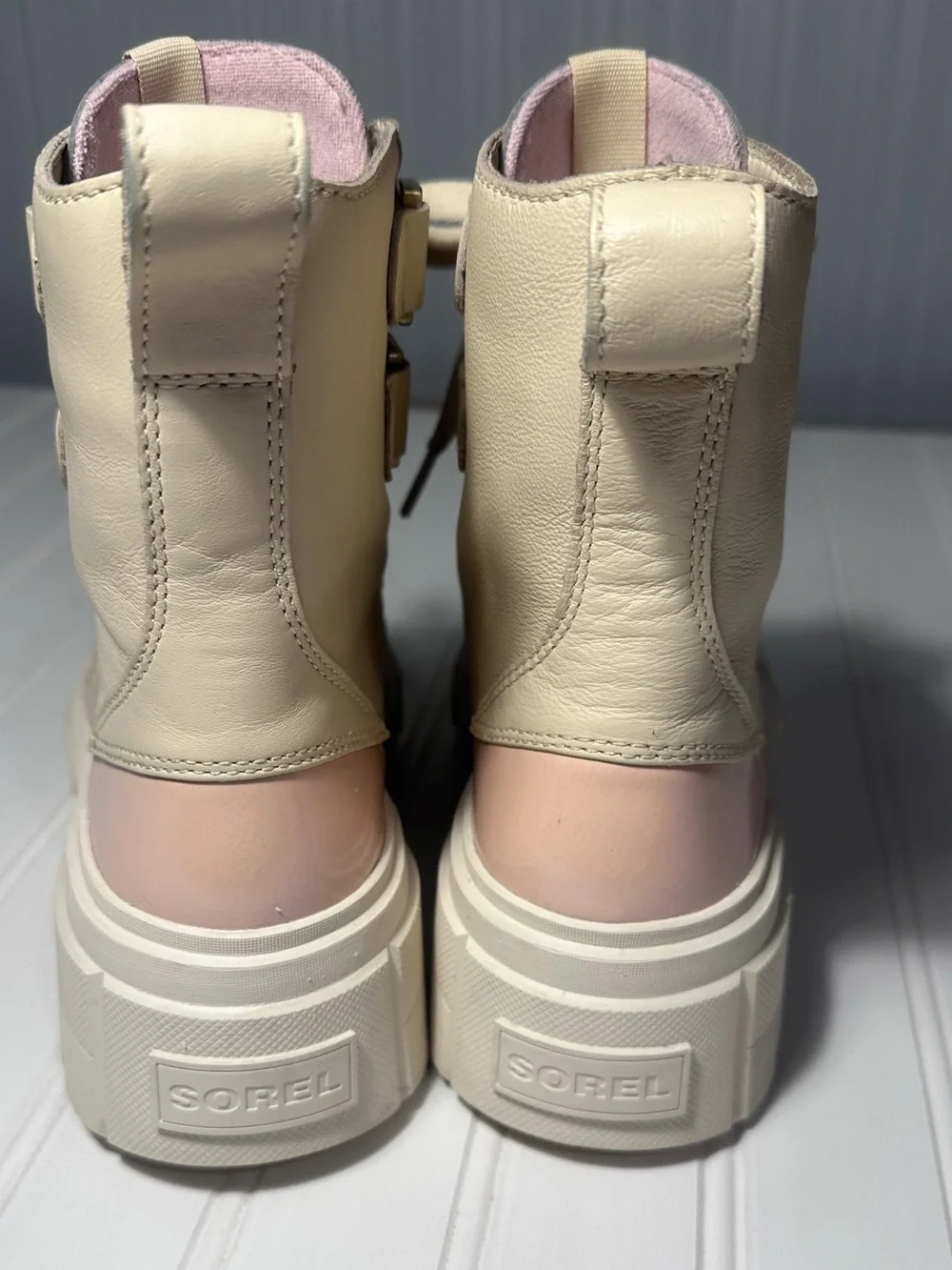Sorel Caribou X waterproof pink boots women’s 6.5
